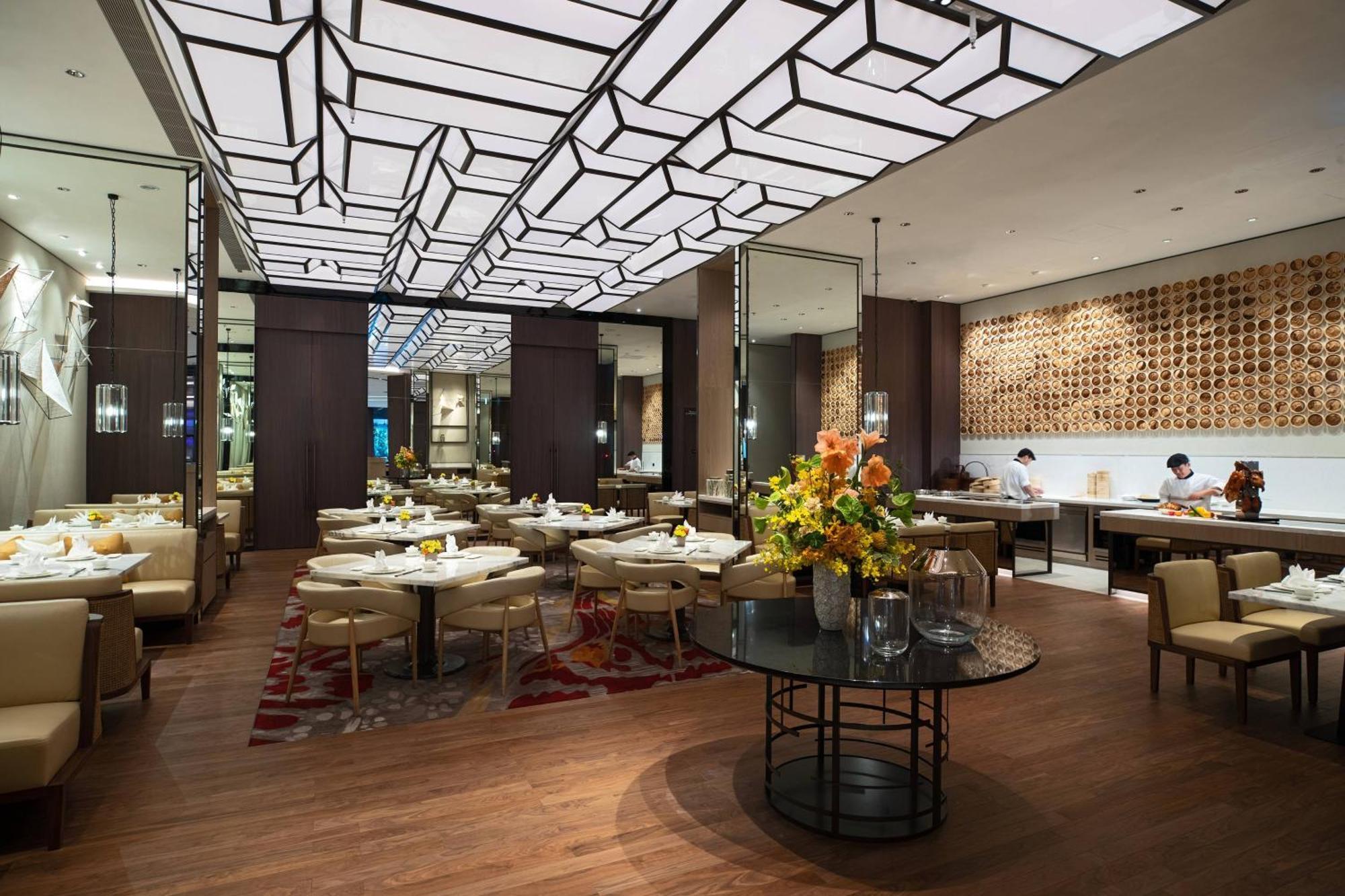 Renaissance Taipei Shihlin Hotel Exterior photo